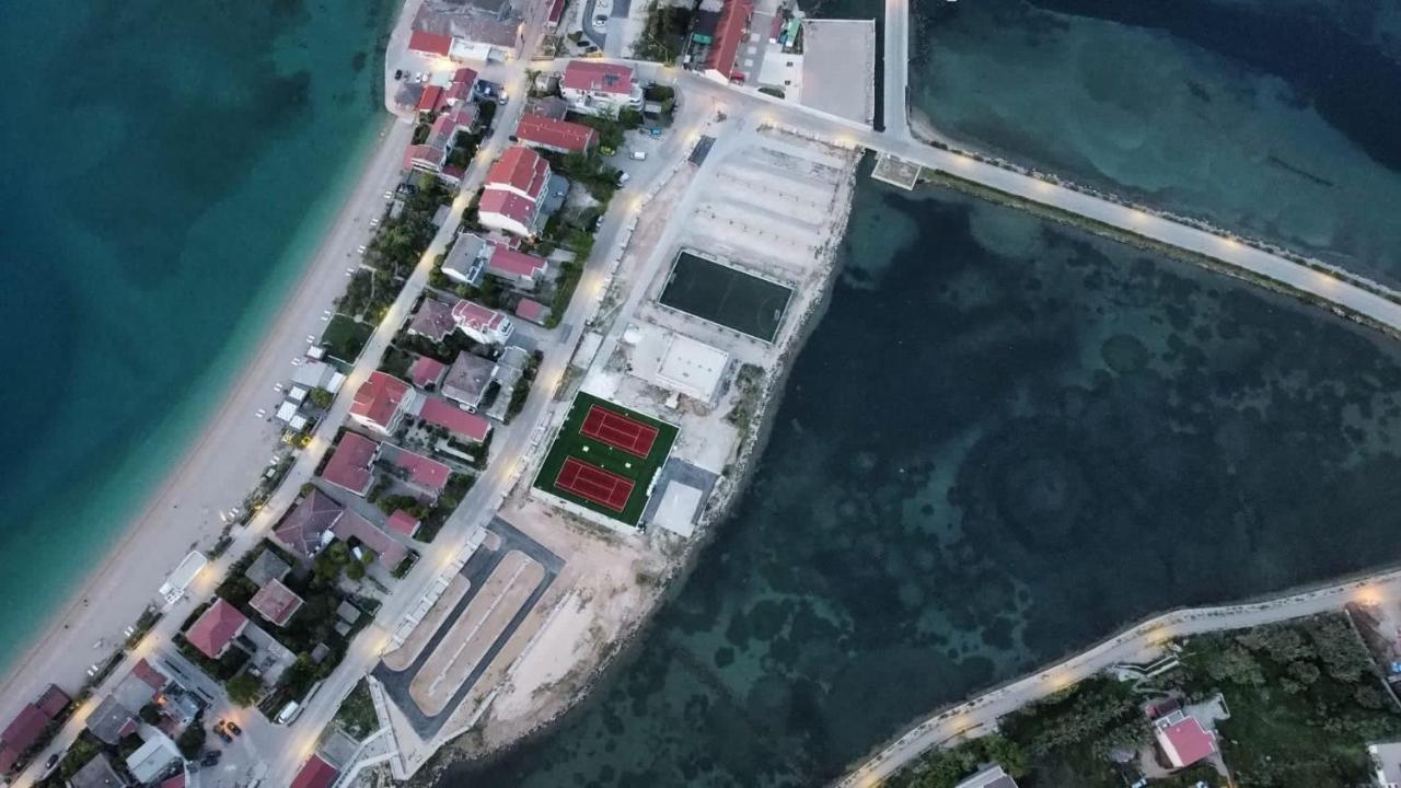 Rooms & Apartments Kaurloto Pag Town Exterior photo